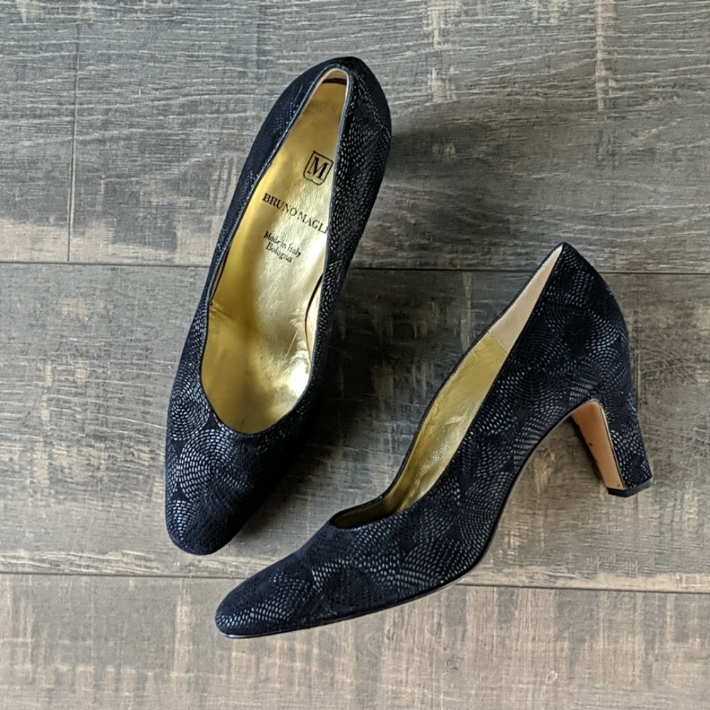 Bruno Magli Navy Blue Leather Textured Heels BX187